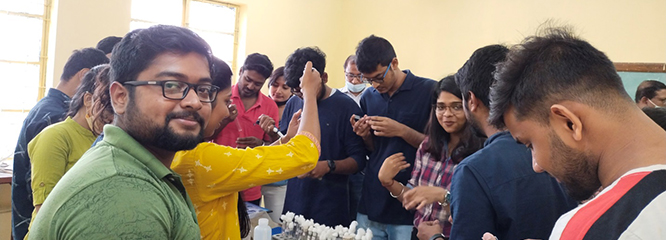 https://klyuniv.ac.in/app/uploads/2022/03/Biochemistry-gallery-img2.jpg